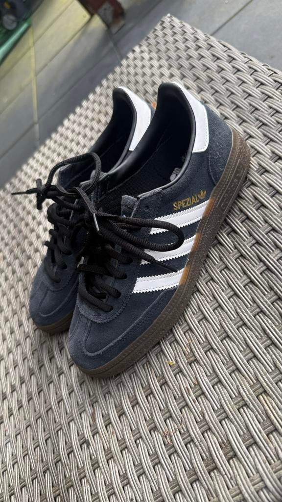 Adidas Spezial sneakers - Zwart, Ophalen of Verzenden, Gedragen, Zwart, Sneakers of Gympen