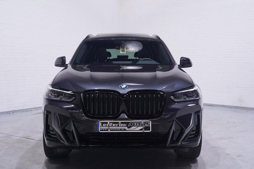 BMW X3 xDrive30e M Sport NAP 360-Camera 21"-Lmv Electrische, Gebruikt, 4 cilinders, 2000 kg, Bedrijf