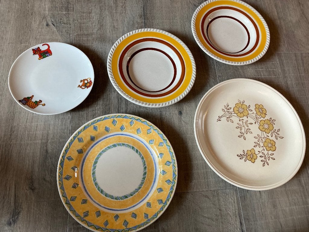 Retro vintage eetborden schalen wandbord servies gemerkt, Ophalen of Verzenden, Porselein, Overige stijlen, Bord(en)