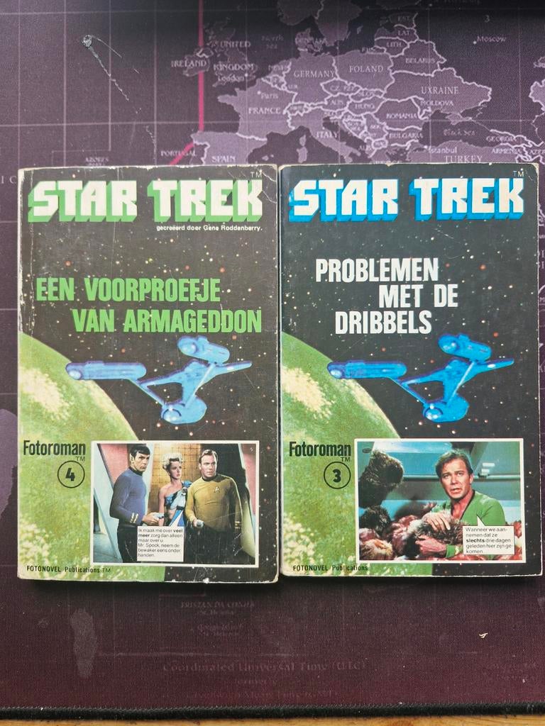 Star Trek Fotoromans 3 en 4, Ophalen of Verzenden, Gelezen, Gene Roddenberry