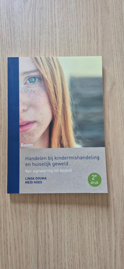 Handelen bij kindermishandeling en huiselijk geweld, Boeken, HBO, Zo goed als nieuw, Gamma, Linda Douma, Medi Hoes