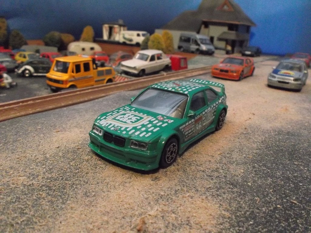 1:43 BMW E36 M3 - Bburago Tic Tac, Ophalen of Verzenden, Gebruikt, Auto, Overige merken