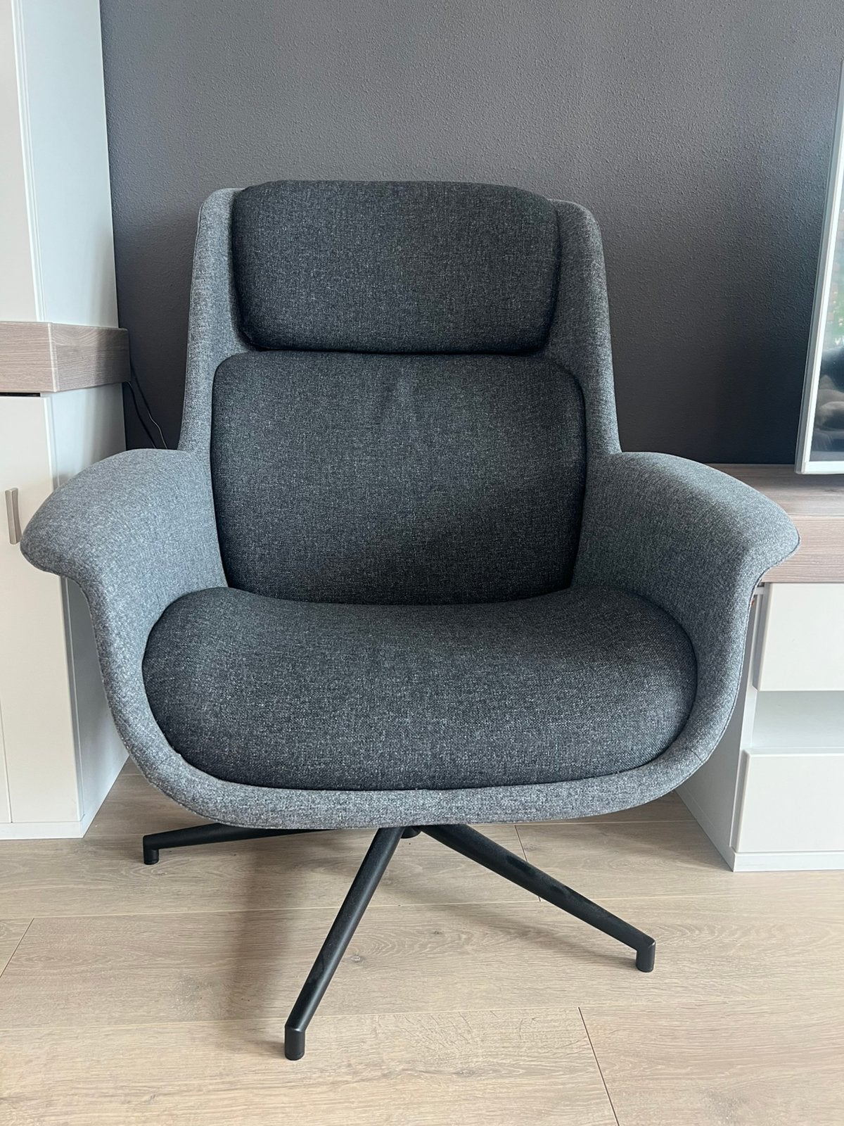 Grijze draaistoel/fauteuil, Huis en Inrichting, Fauteuils, Ophalen, Zo goed als nieuw, 75 tot 100 cm, 50 tot 75 cm