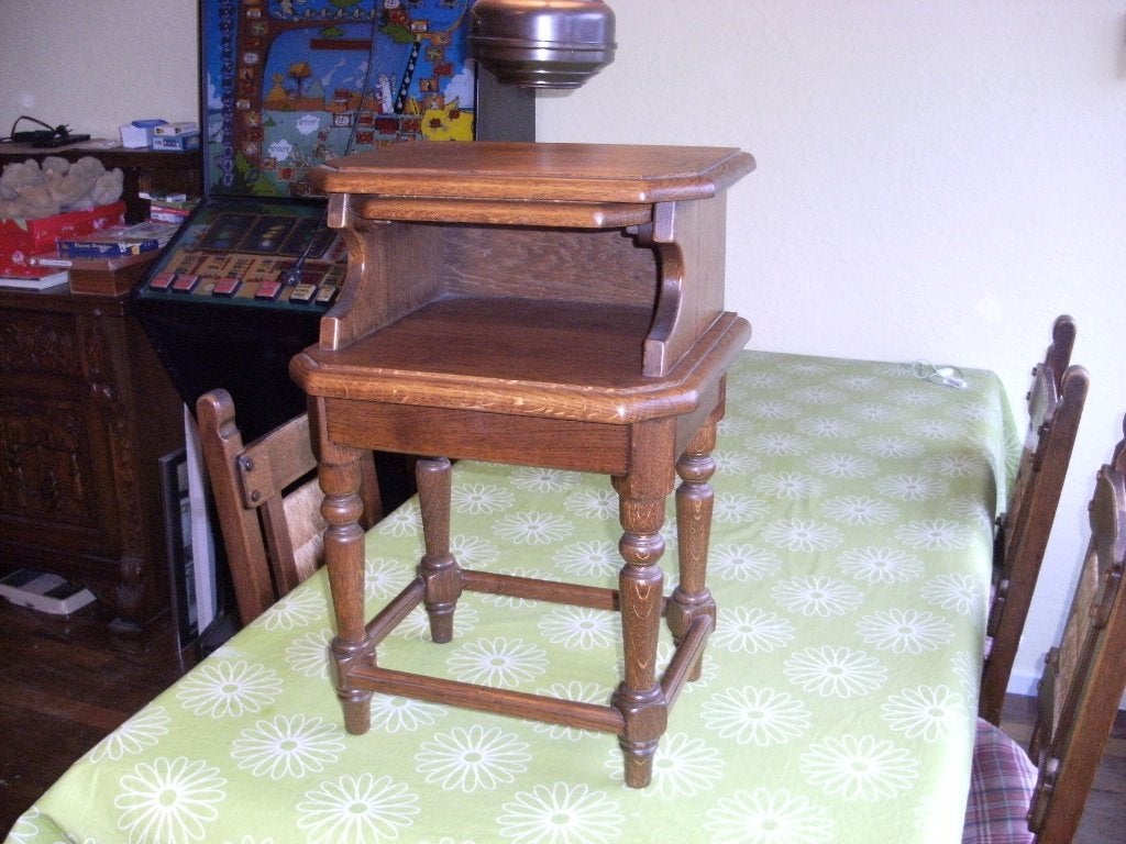 Mooie kwaliteit eiken telefoontafel (Oisterwijk), Ophalen