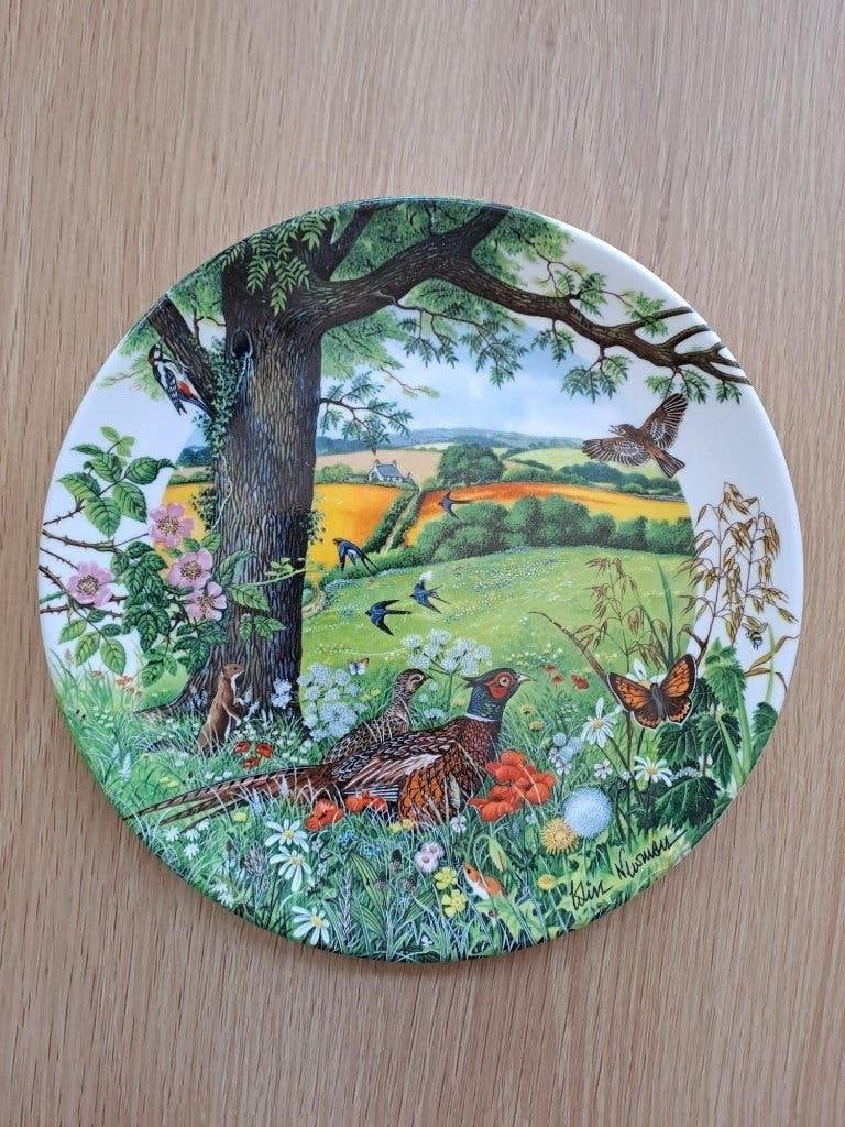 Vintage Wedgwood wand sierbord Meadows and Wheatfields 1987, Antiek en Kunst, Antiek | Wandborden en Tegels, Ophalen of Verzenden