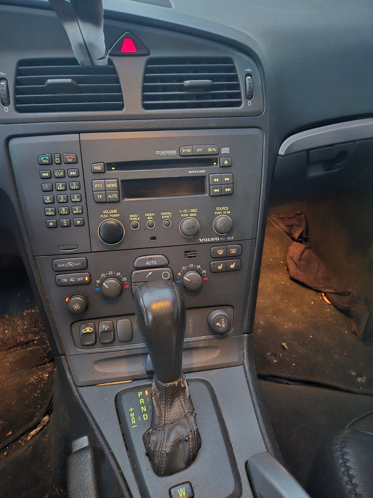 Volvo V70 2.4 T XC 4WD AUT 2001 Groen, Auto's, Automaat, 1800 kg, 1657 kg, Stationwagon