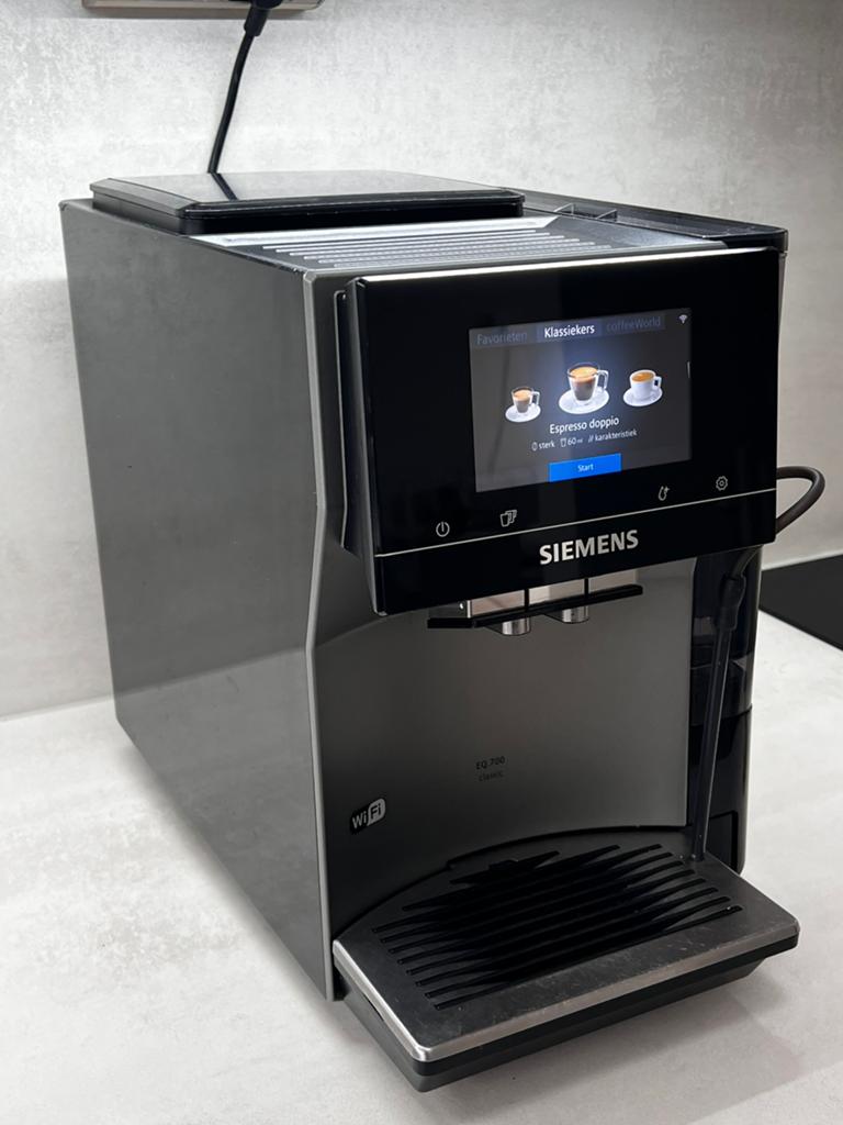 Siemens EQ700  Volautomatische koffiemachine, Witgoed en Apparatuur, Koffiezetapparaten, Ophalen of Verzenden, Koffiemachine