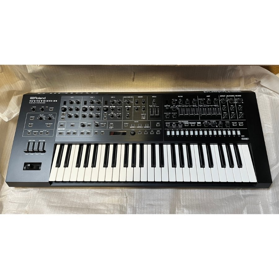 Roland System-8 Synthesizer, Muziek en Instrumenten, Synthesizers, 49 toetsen, https://www.roland.com/nl/support/, Roland, Ophalen of Verzenden