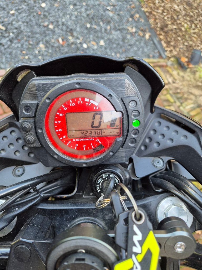 Kawasaki Z750 Naked Bike - Zwart, Goed Onderhouden, 750 cc, Gebruikt, Particulier, Naked bike