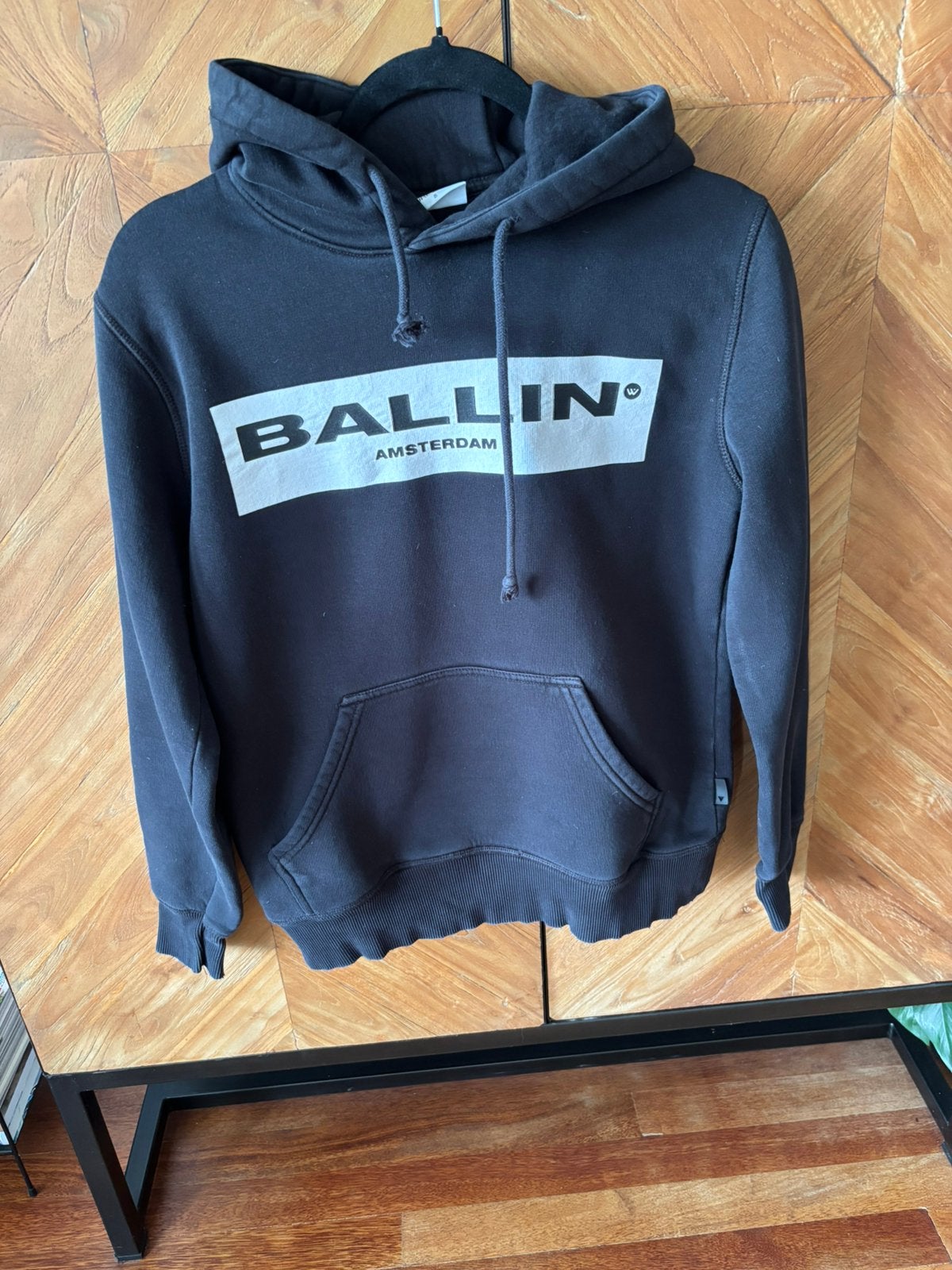 Mooie Hoodie van Ballin Amsterdam. Maat S, Zwart, Ballin Amsterdam, Ophalen of Verzenden, Gedragen