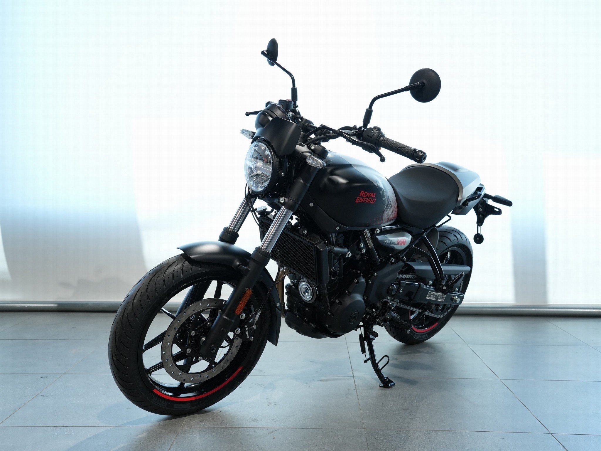 Royal-Enfield GUERRILLA 450 (bj 2026), Motoren, Motoren | Royal Enfield, Lorentzlaan 14
3401 MX  IJSSELSTEIN UT, Bedrijf, Toermotor