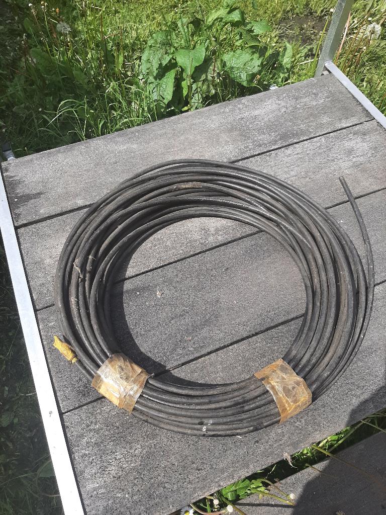 37 meter. Kabel voor zendamateur 3 meter FM., Telecommunicatie, Zenders en Ontvangers, Ophalen, Gebruikt, Zender en Ontvanger