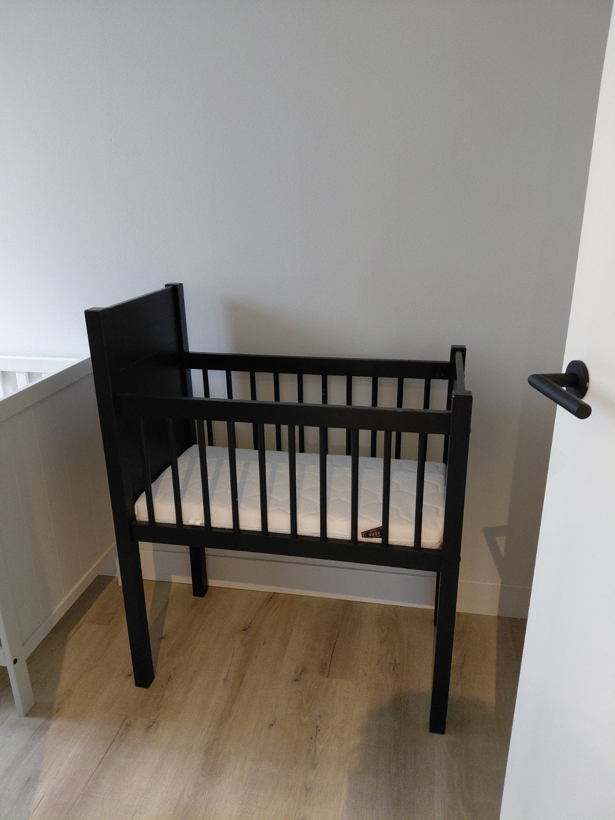 Kidsmill wieg zwart, Kinderen en Baby's, Babywiegjes en Ledikanten, Ophalen, Gebruikt, Wieg