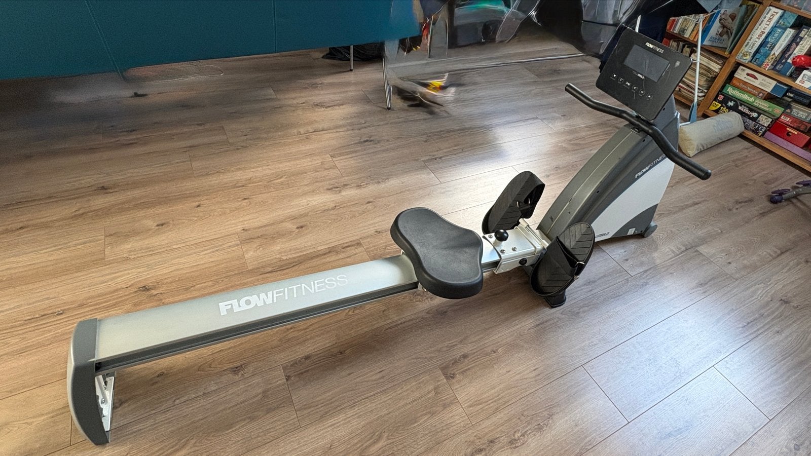 Flow Fitness Roeitrainer - Now MR 5.0, Ophalen, Benen, Aluminium, Zo goed als nieuw