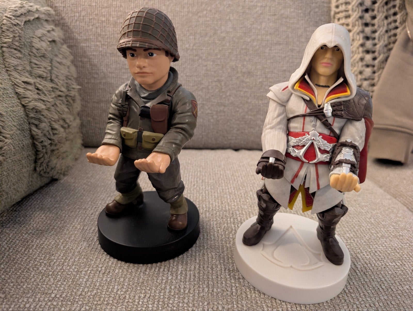 Assassin's Creed & Call of Duty WW II Controller Houders, Spelcomputers en Games, Houder/standaard, Zo goed als nieuw, Overige merken