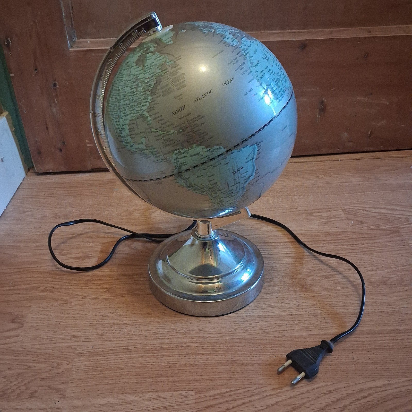 Globe /wereldbol (english), Ophalen
