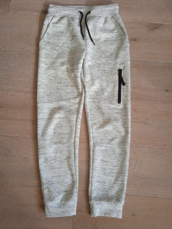 joggingbroek maat 146, Broek, Gebruikt, Jongen of Meisje, Ophalen of Verzenden
