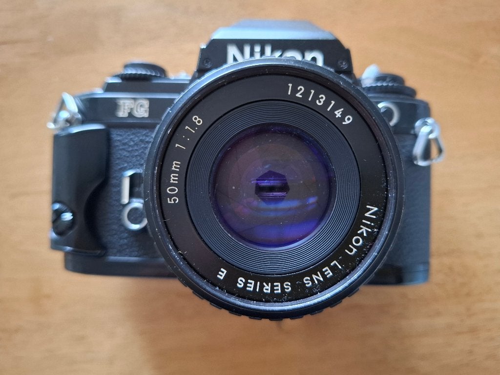 Nikon FG Analoge Spiegelreflexcamera met 50mm f/1.8 Lens, Ophalen of Verzenden, Gebruikt, Spiegelreflex, Nikon