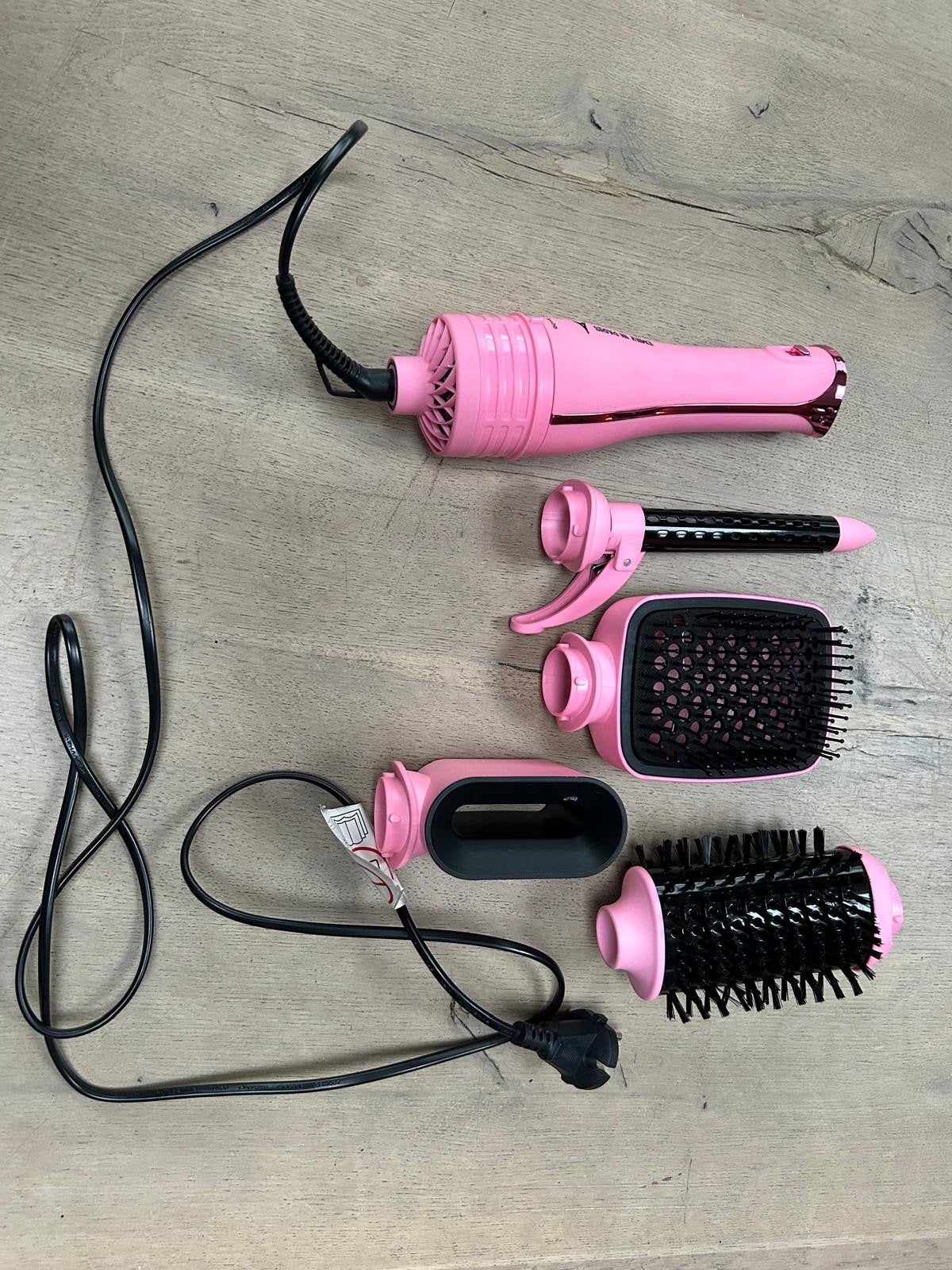 Emily in Paris 5-in-1 Haarstyling Set - Roze, Sieraden, Tassen en Uiterlijk, Uiterlijk | Haarverzorging, Ophalen, Zo goed als nieuw