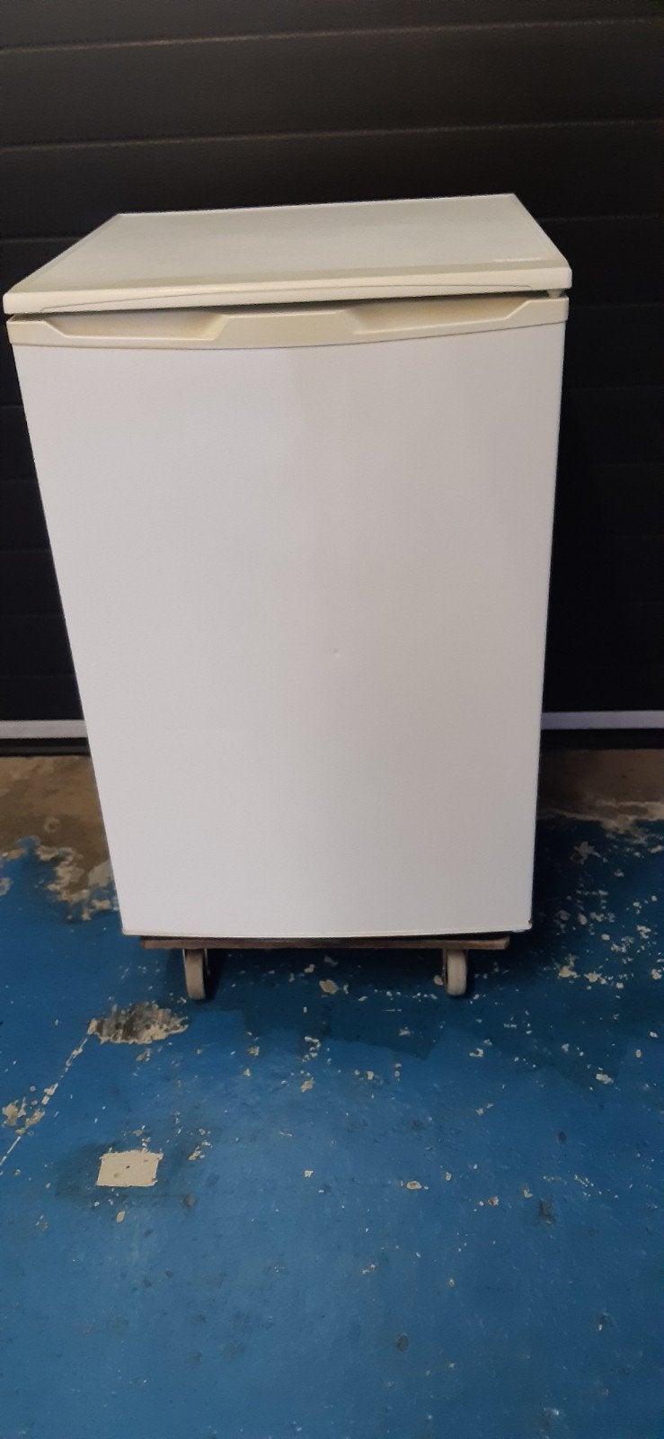 Tafelmodel diepvries., Witgoed en Apparatuur, Minder dan 75 liter, Ophalen, Zonder vriesvak, Minder dan 85 cm