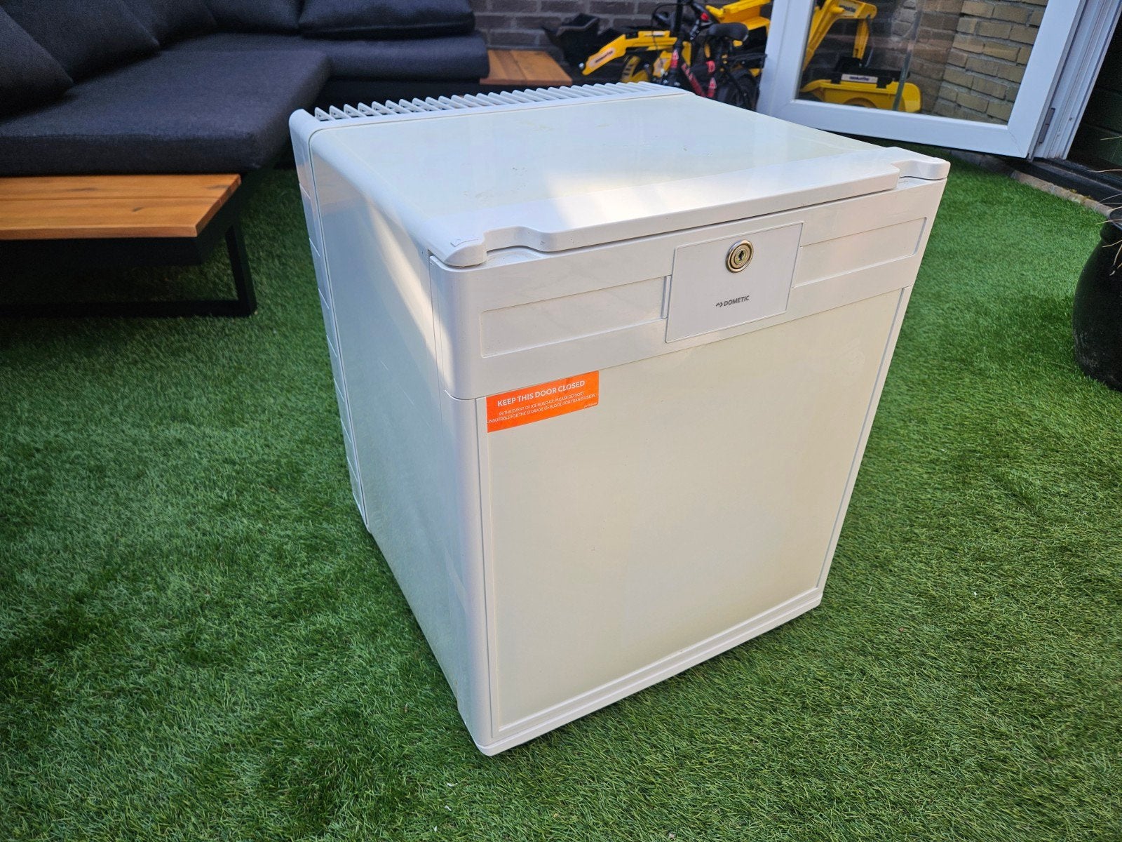 Dometic medicijnenkoelkast (incompleet), Ophalen, Minder dan 85 cm, Minder dan 75 liter, 45 tot 60 cm