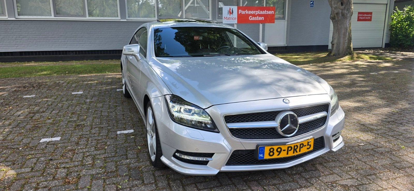 Mercedes-Benz CLS 3.5 Cls350 Blue Eff. AUT 2011 Grijs, Auto's, Mercedes-Benz, Automaat, Achterwielaandrijving, 4 stoelen, Particulier