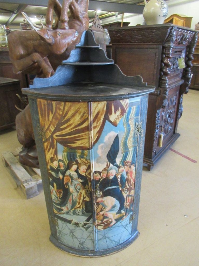 Oer 11497 ANTIEK 18e eeuws Amelander hoekkastje, Ophalen