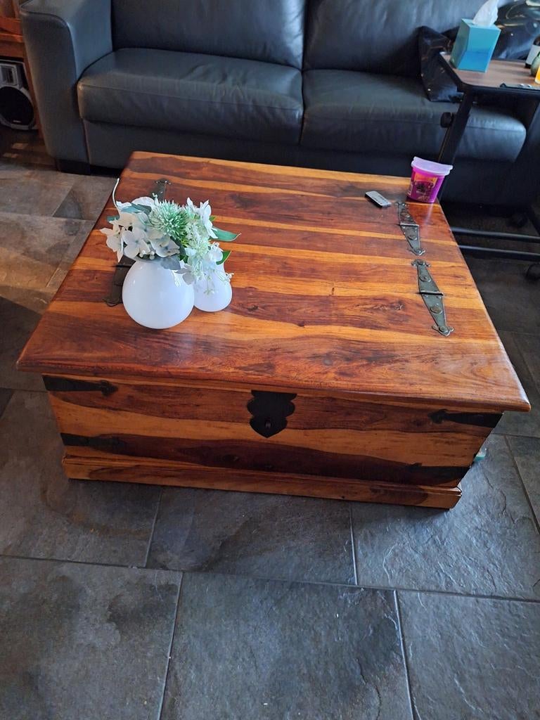 Opberg tafel /salon tafel, Ophalen, 50 tot 100 cm, 50 tot 100 cm, Minder dan 50 cm