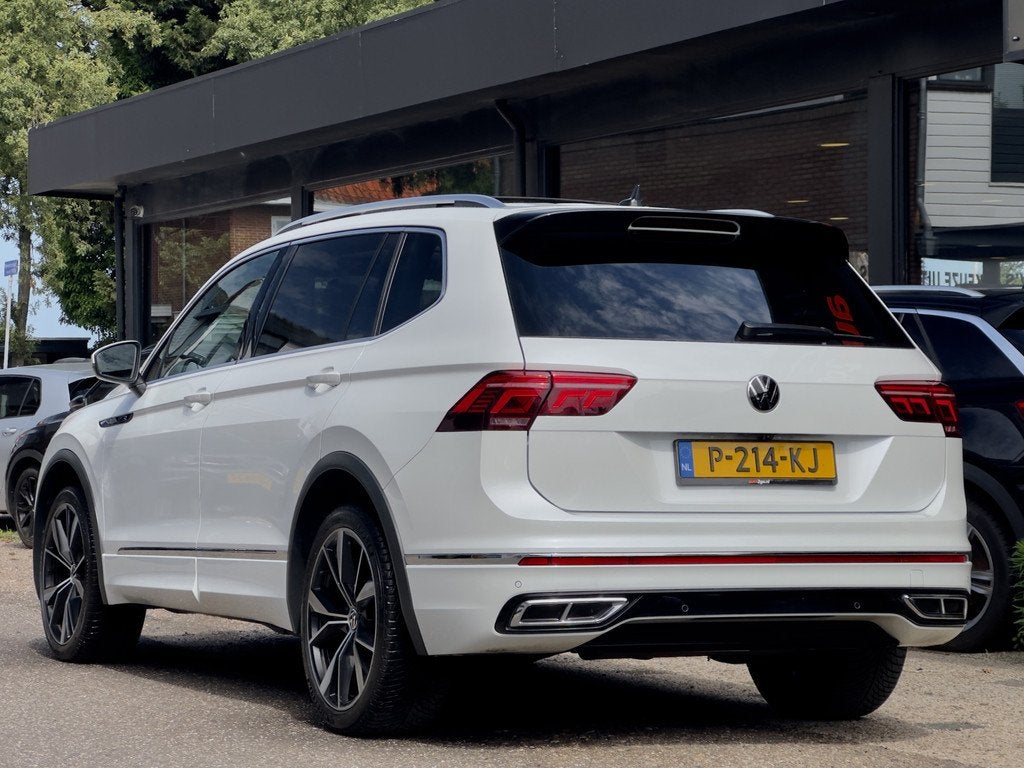Volkswagen Tiguan Allspace 1.5 TSI AUT7 2X R-LINE + 7PERS PA, Auto's, Volkswagen, Automatische klimaatregeling, Euro 6, 4 cilinders