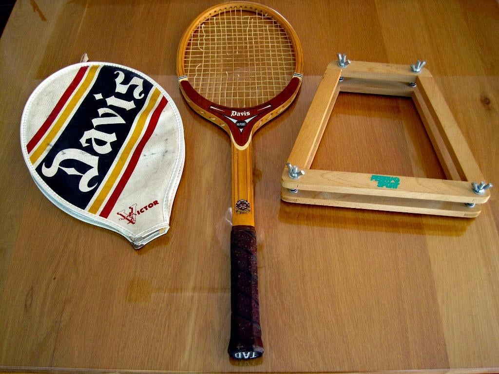 Vintage houten tennisracket met spanraam en hoes, Ophalen of Verzenden, Gebruikt, Racket, Overige merken