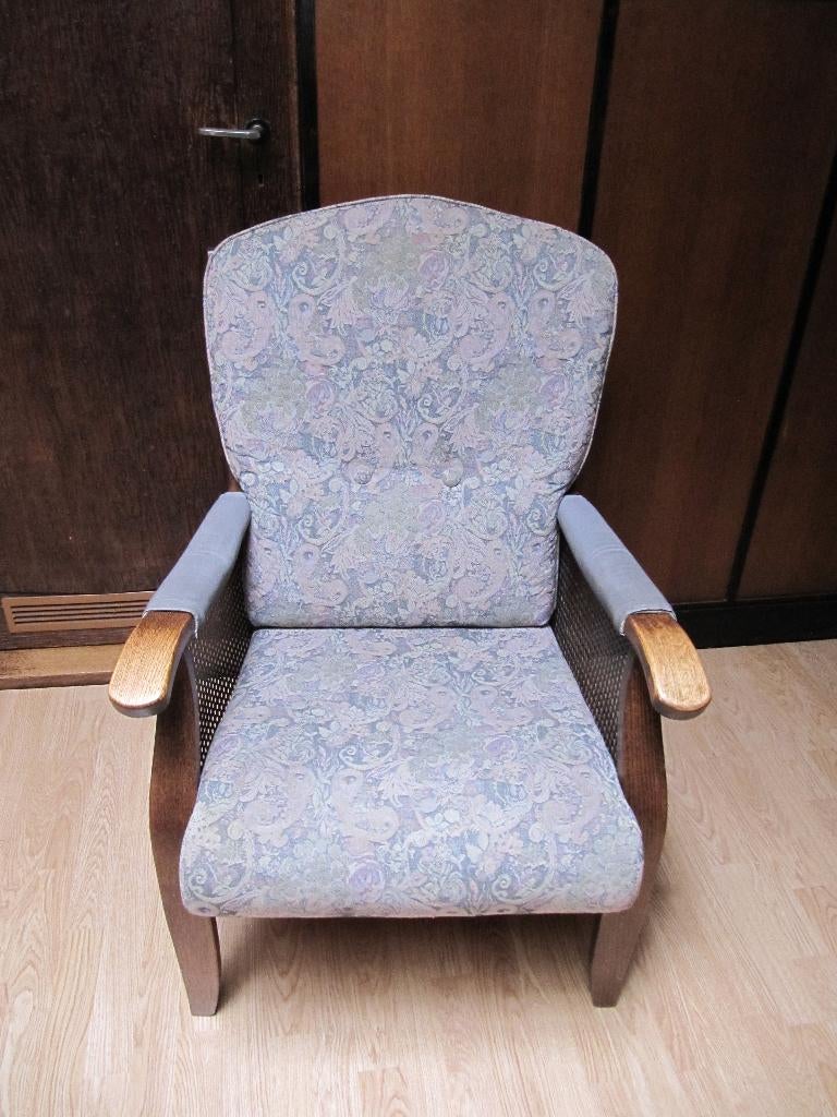 Damesfauteuil met stoffen bekleding i.z.g.st., Ophalen, Minder dan 50 cm, Gebruikt, Minder dan 75 cm
