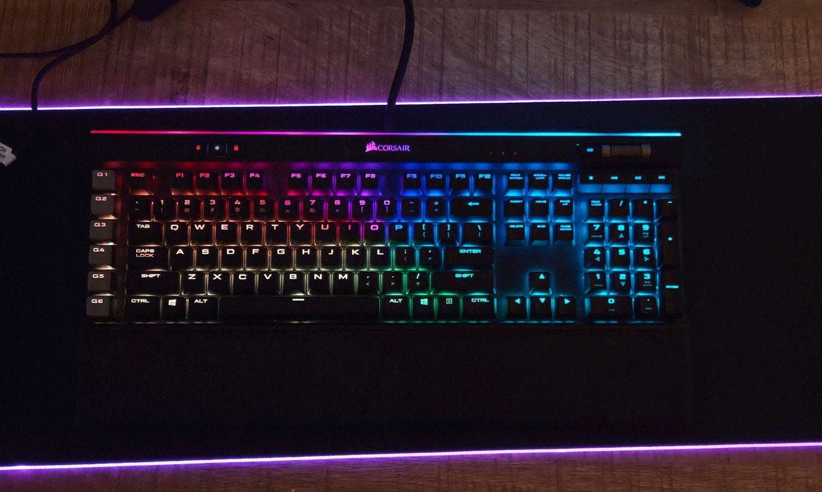 Corsair K95 RGB Platinum Gaming Toetsenbord, Multimediatoetsen, Ophalen of Verzenden, Zo goed als nieuw, Qwerty