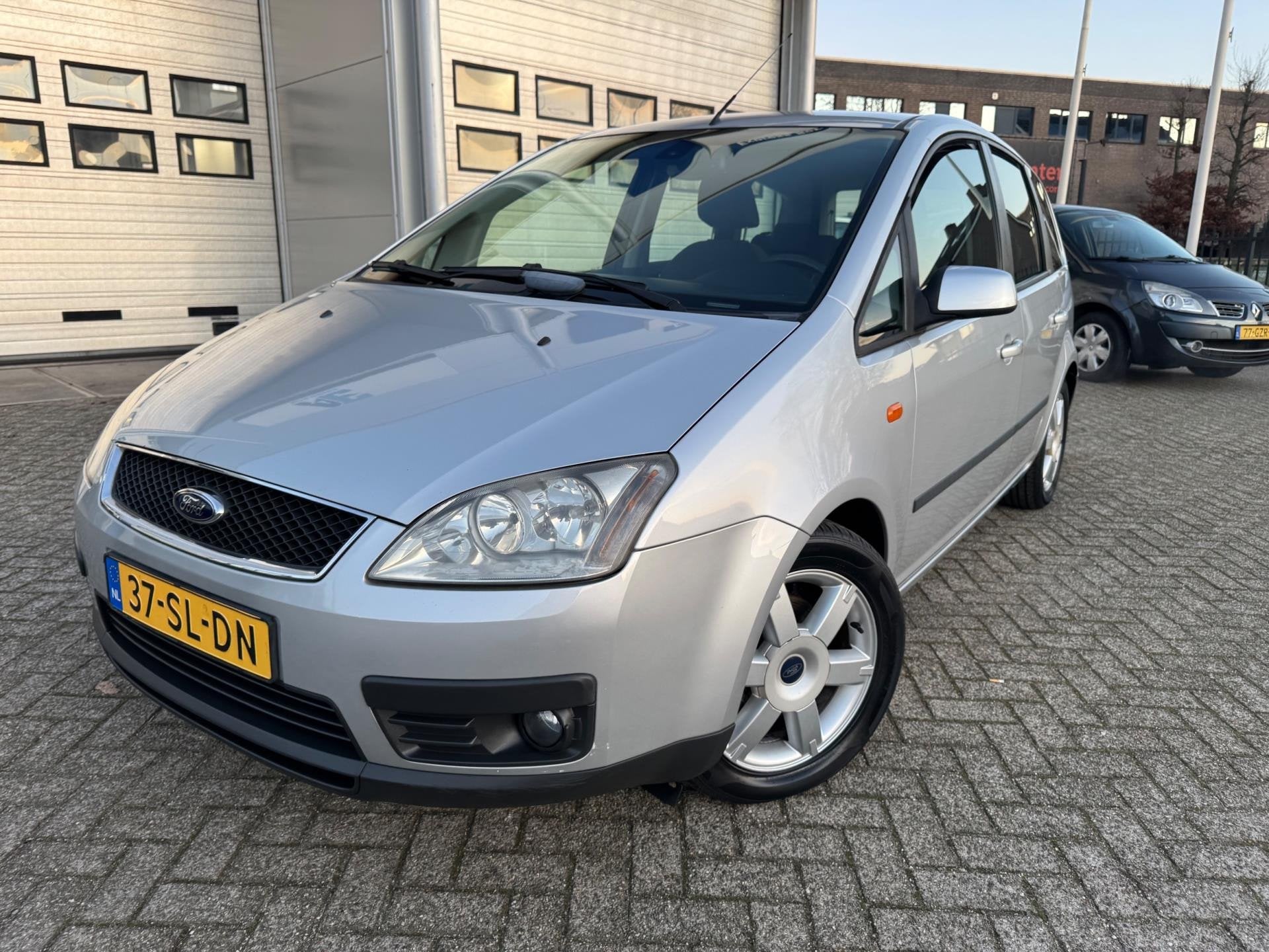 Ford Focus C-Max 1.8-16V Futura AUTOMAAT, Airco, 125 pk, Gebruikt, 700 kg, Origineel Nederlands