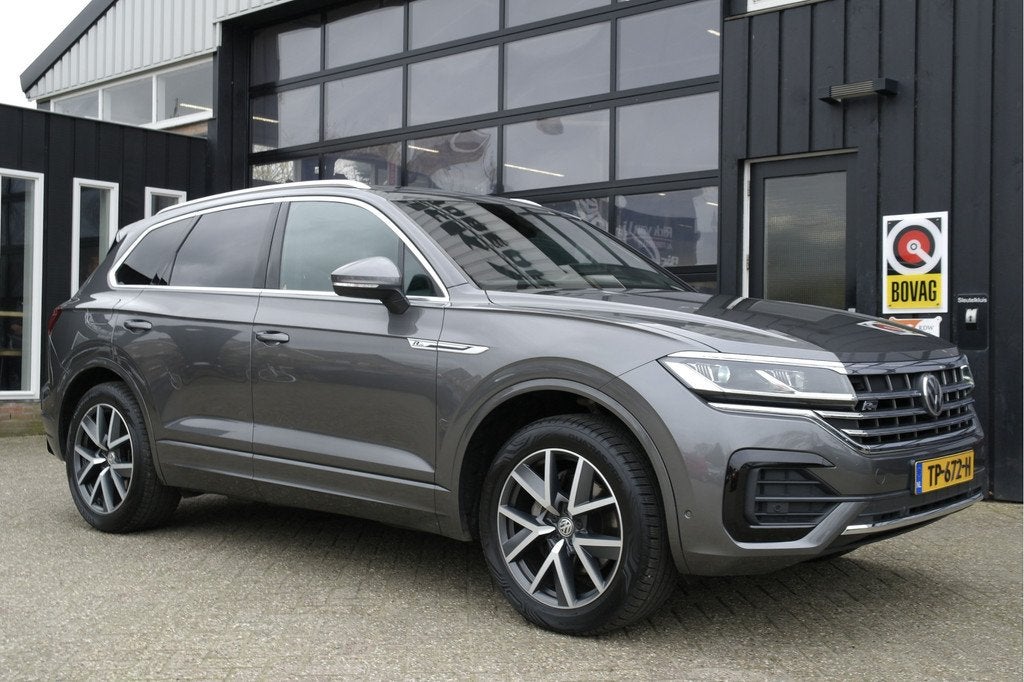 Volkswagen Touareg 3.0 TDI R-Line Automaat | VERKOCHT, Auto's, Volkswagen, 15 km/l, Gebruikt, 241 €/maand, Bedrijf