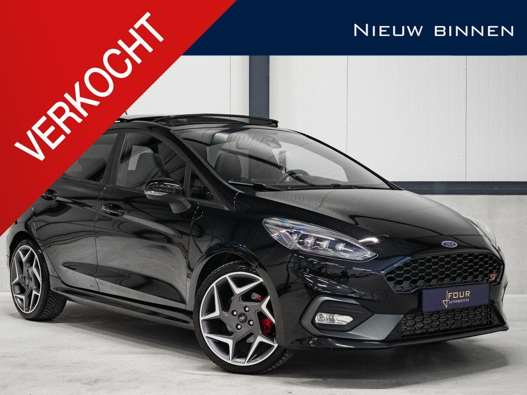 Ford Fiesta 1.5 EcoBoost ST-3 | Panoramadak | B&O | Recaro |, Voorwielaandrijving, 1188 kg, Leder en Stof, Zwart