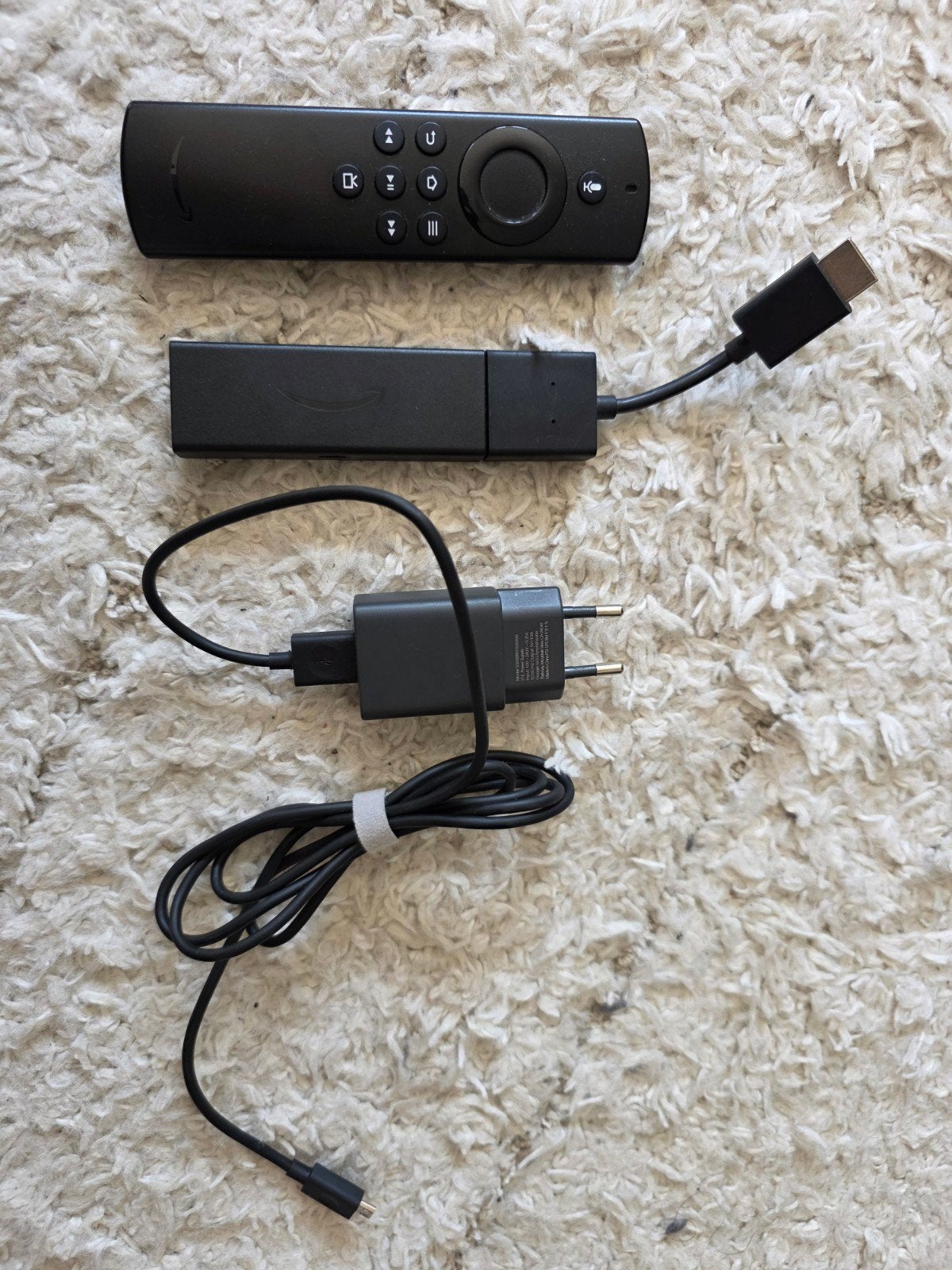Amazon Fire TV Stick met afstandsbediening en adapter, Audio, Tv en Foto, Mediaspelers, Ophalen of Verzenden, Zo goed als nieuw