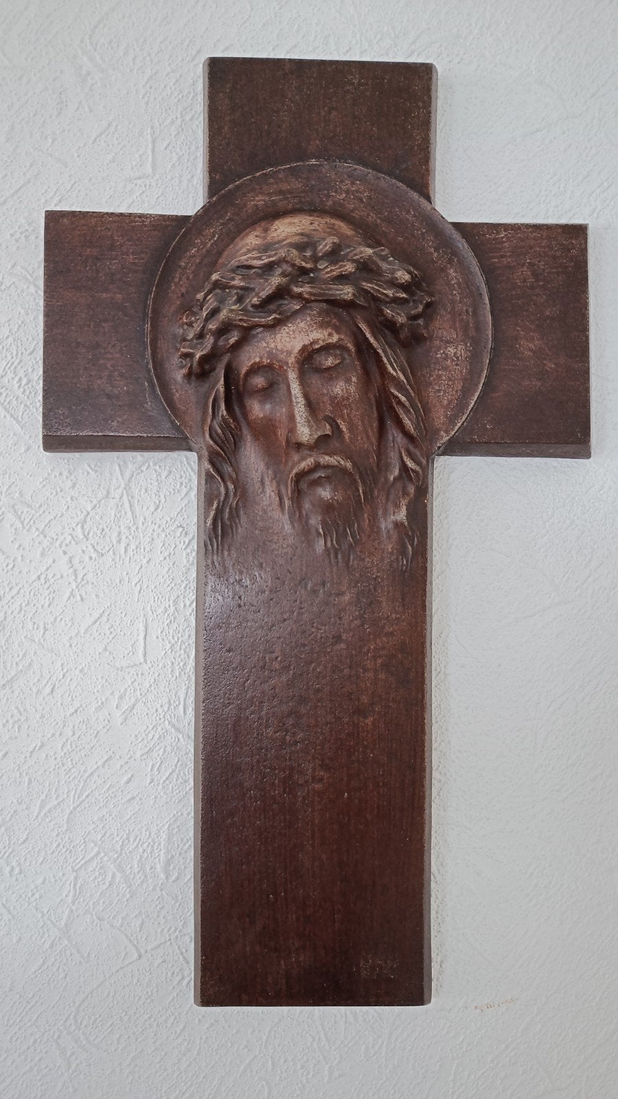 Kruisbeeld met Jezus hoofd in reliëf., Antiek en Kunst, Ophalen of Verzenden