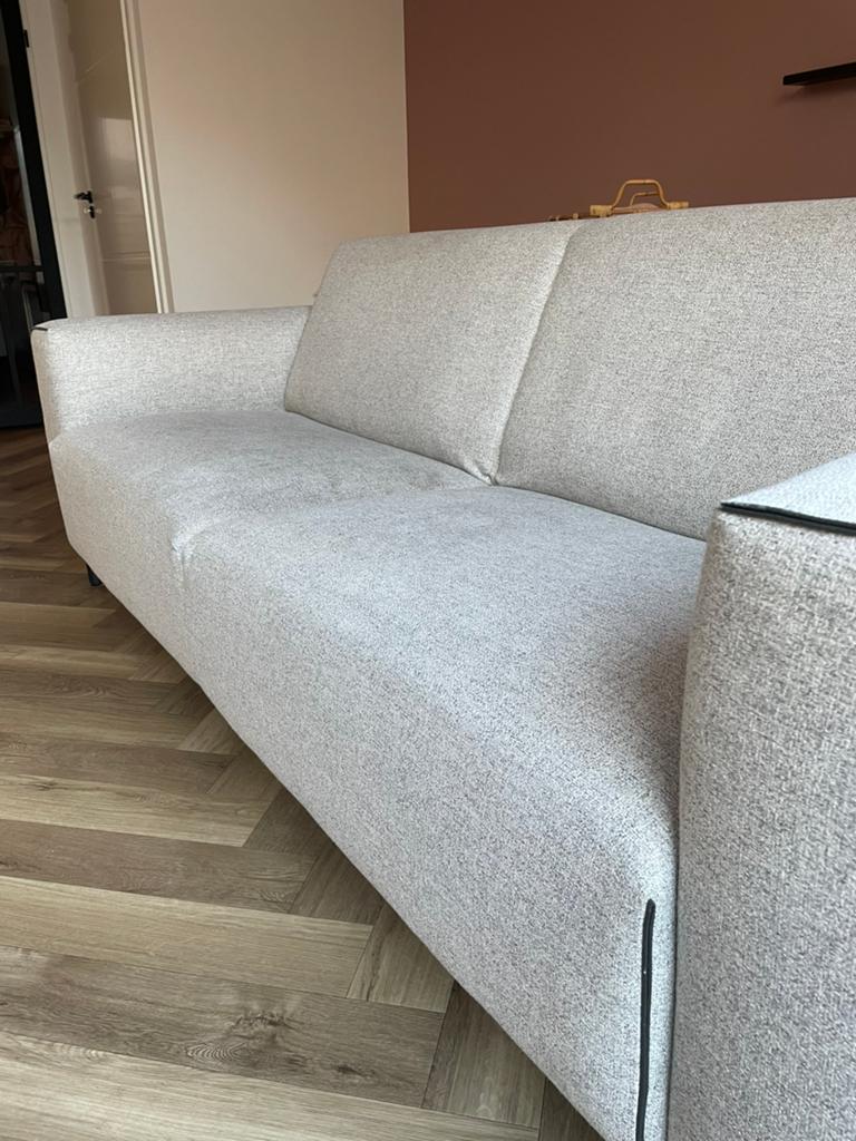 2,5-zits bank + poef lichtgrijs – budget, direct beschikbaar, Ophalen, Gebruikt, Driepersoons, 75 tot 100 cm