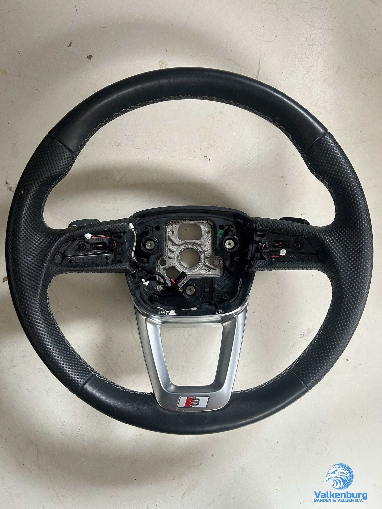 Originele Audi A4 S4 Q4 Q5 Q7 Q8 S line leder geperforeerd s, Gebruikt, -, -, Ophalen of Verzenden