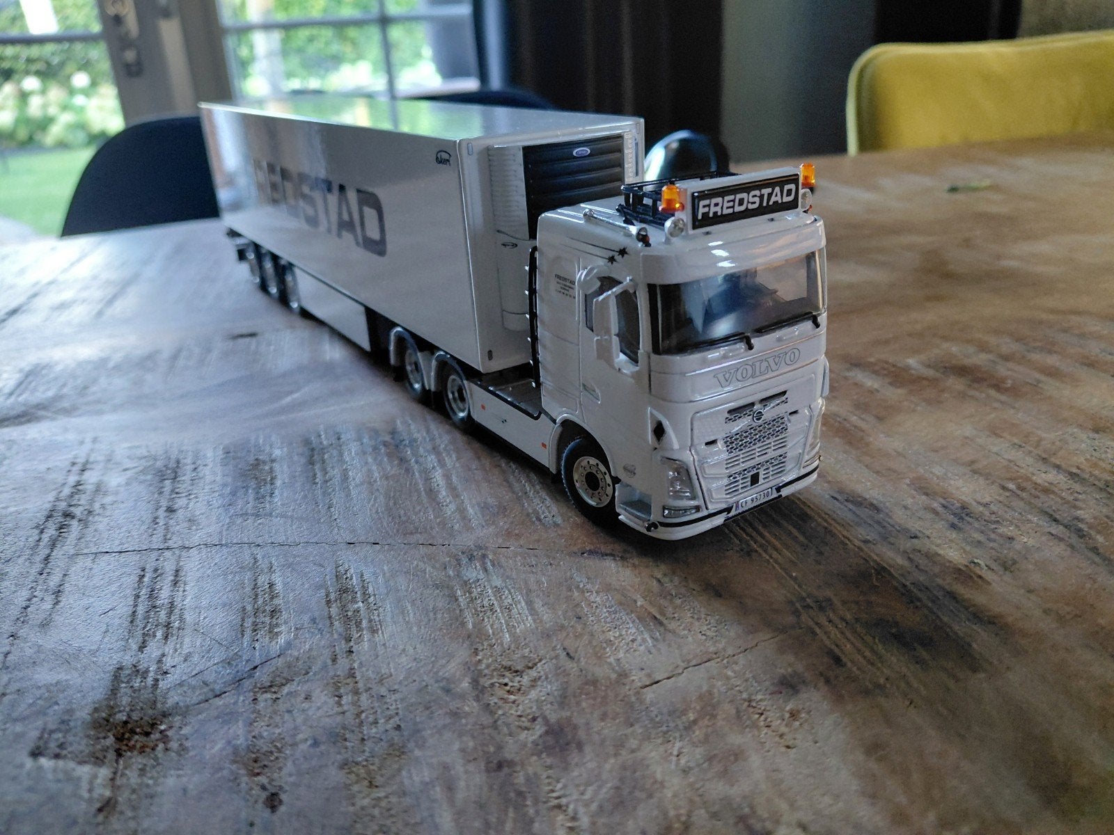 wsi volvo fh04 fredstad, Ophalen of Verzenden, Zo goed als nieuw, Bus of Vrachtwagen, Wsi