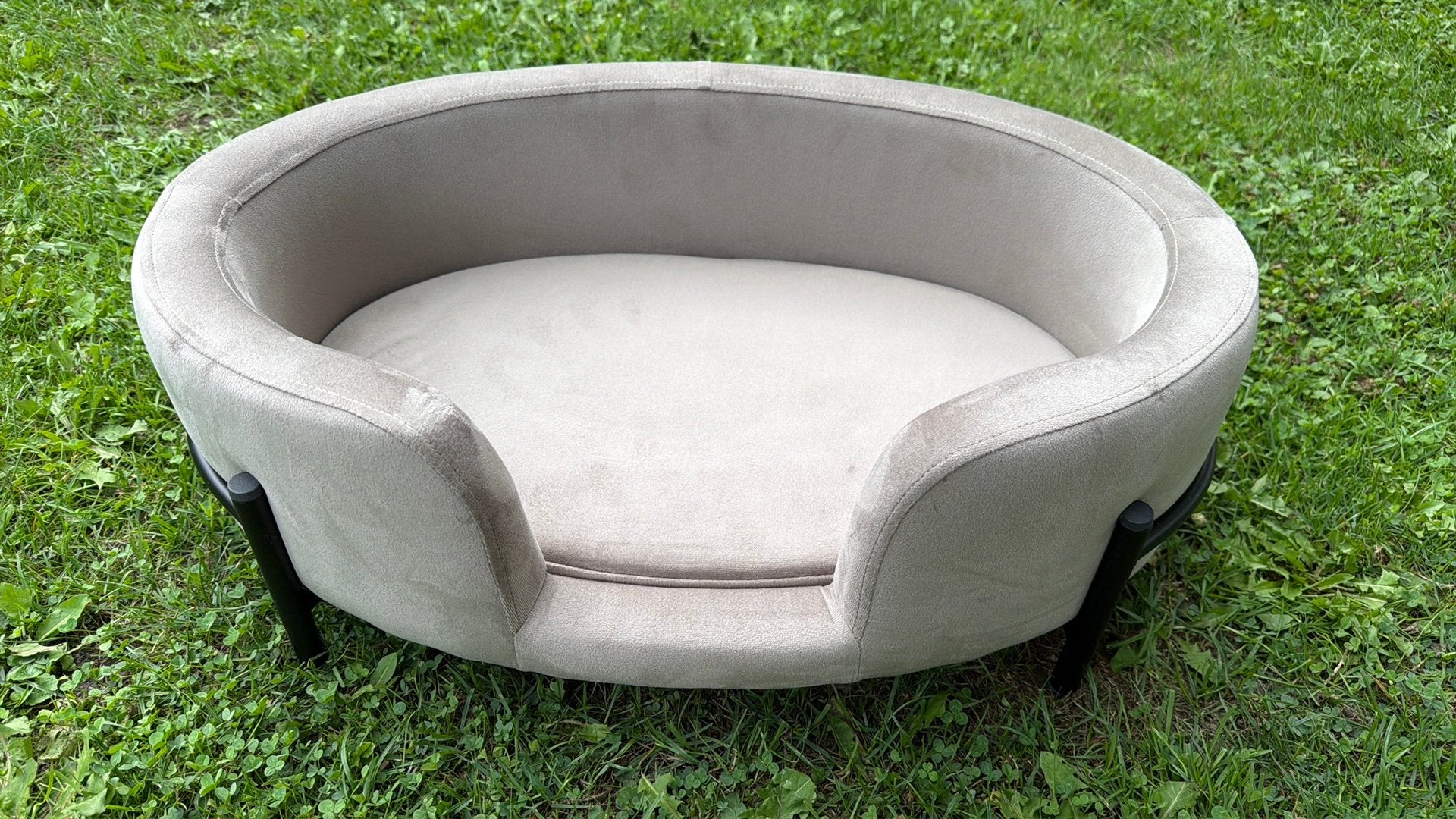 Hondenmand op pootjes Taupe 64x41, Dieren en Toebehoren, Hondenmanden, Ophalen of Verzenden, Nieuw, Overige