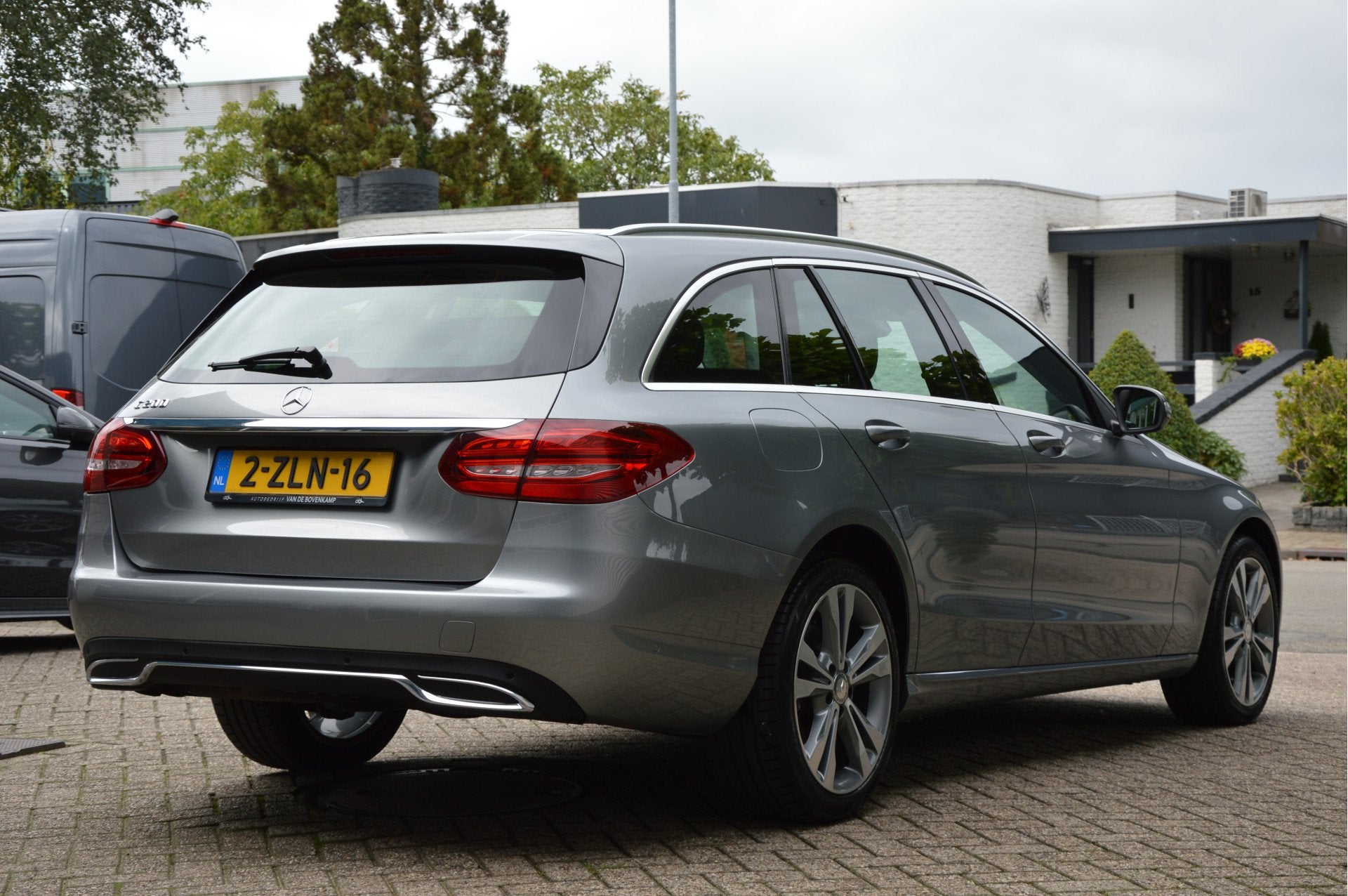 Mercedes-Benz C-Klasse Estate 200 Ambition AVANTGARDE | LED, Auto's, Achterwielaandrijving, Gebruikt, 4 cilinders, Leder en Stof