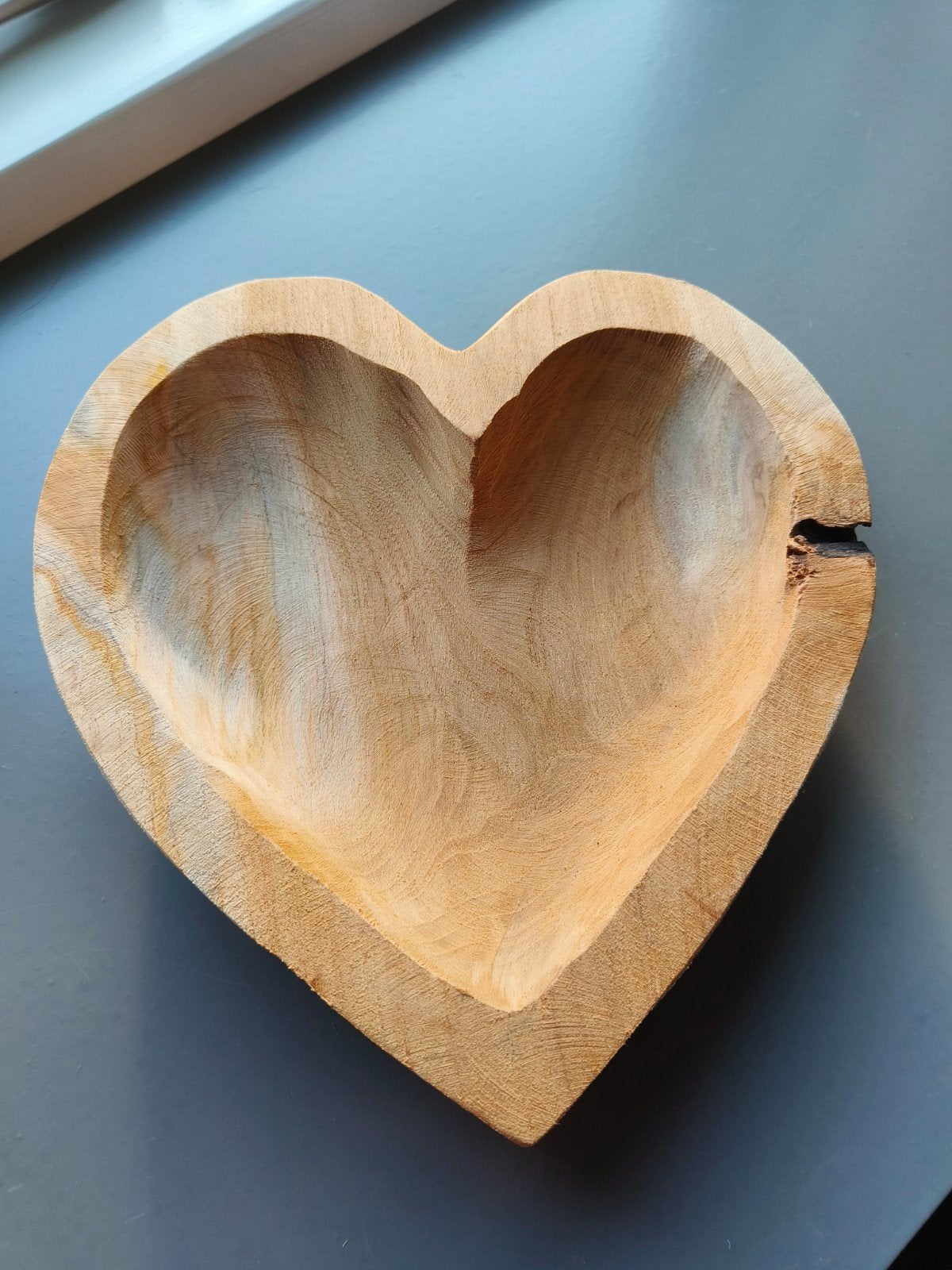 Nieuwe teak houten hartvormige schaal van DIJK, Schaal, Nieuw, Ophalen of Verzenden, Overige vormen