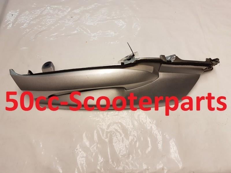 Handvat Rh Achter Suzuki Burgman 400 46210-14Fb0-Yd8 Gebruik, Ophalen of Verzenden, -, -, -