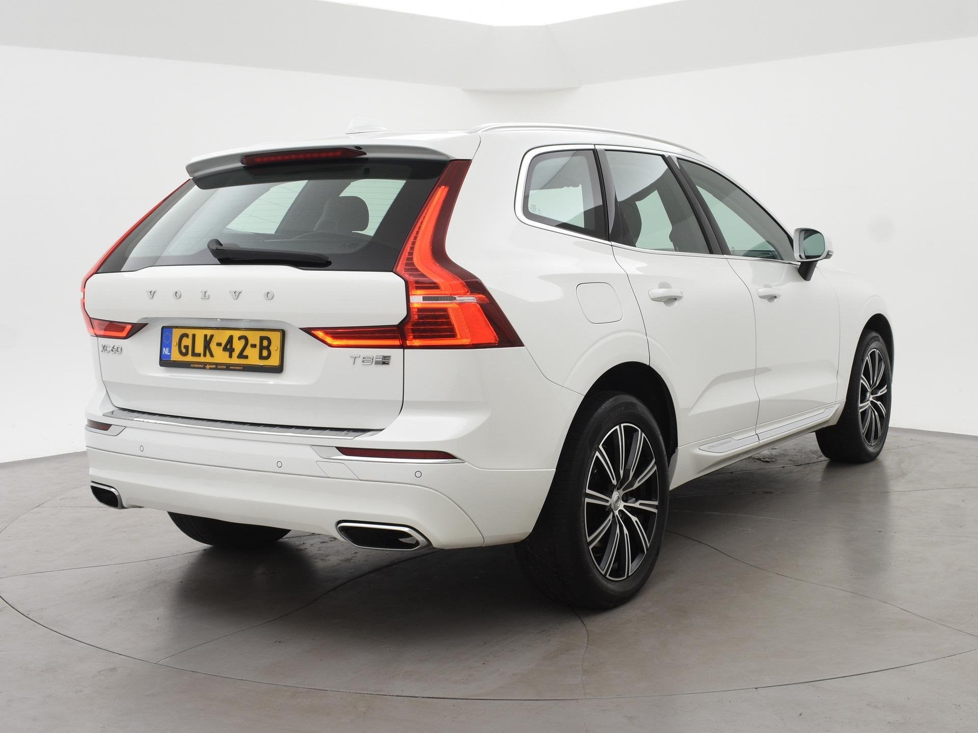 Volvo XC60 2.0 T8 TWIN ENGINE 390 PK AWD INSCRIPTION | TREKH, Auto's, Gebruikt, Euro 6, 4 cilinders, XC60