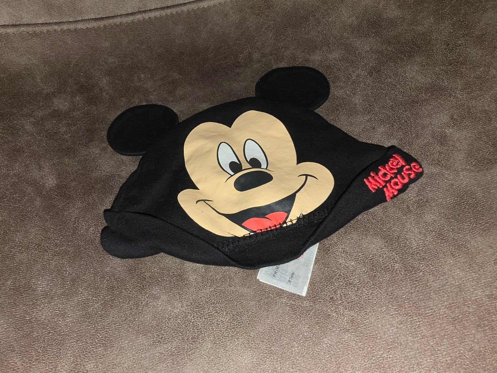 Leuke Mickey Mouse muts voor baby's, Jongetje of Meisje, Ophalen of Verzenden, Zo goed als nieuw, Mickey Mouse