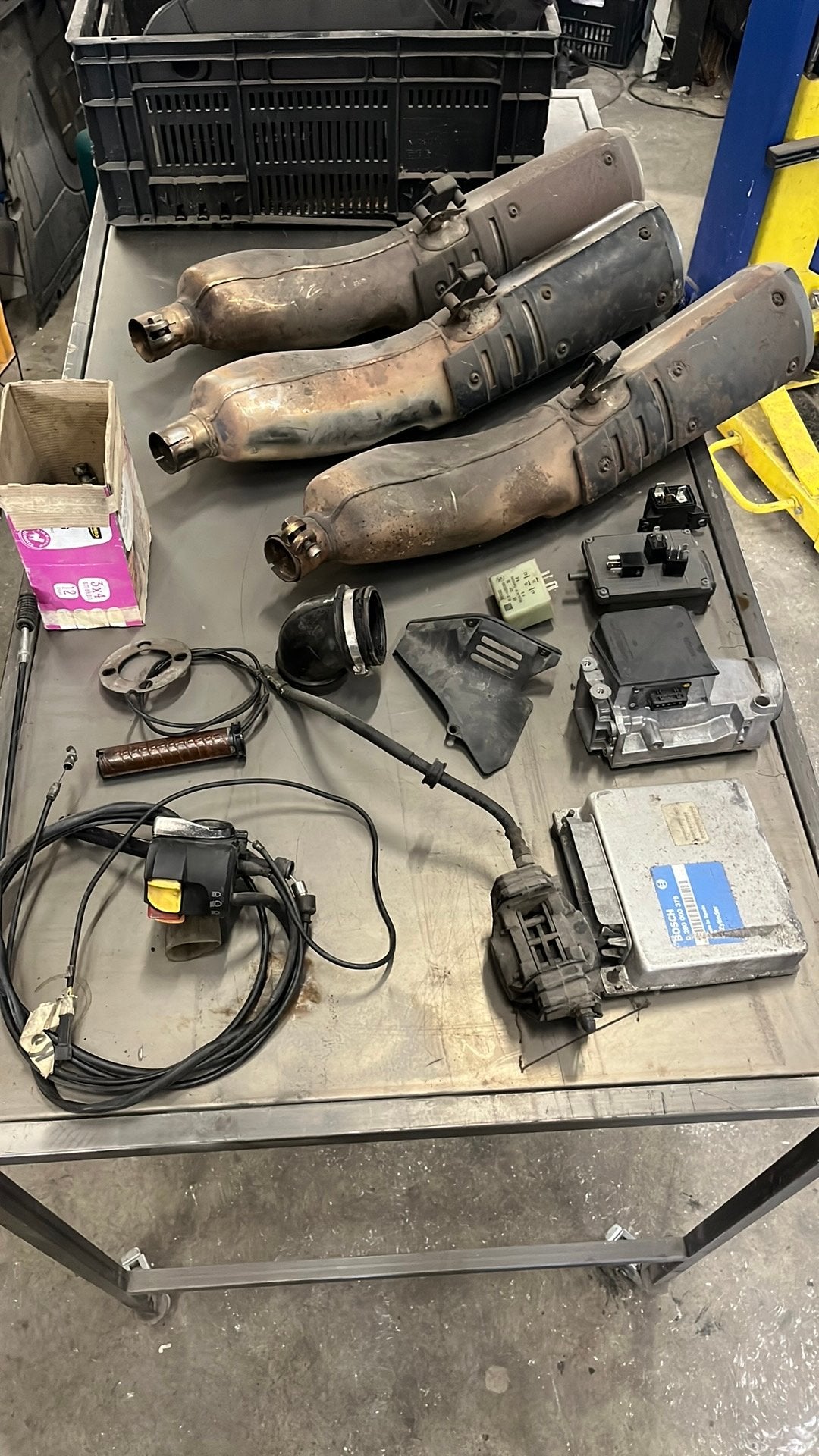 Te koop, restant BMW K75 onderdelen. Komt van een ‘92 K75, Motoren, Onderdelen | BMW, Ophalen, Gebruikt