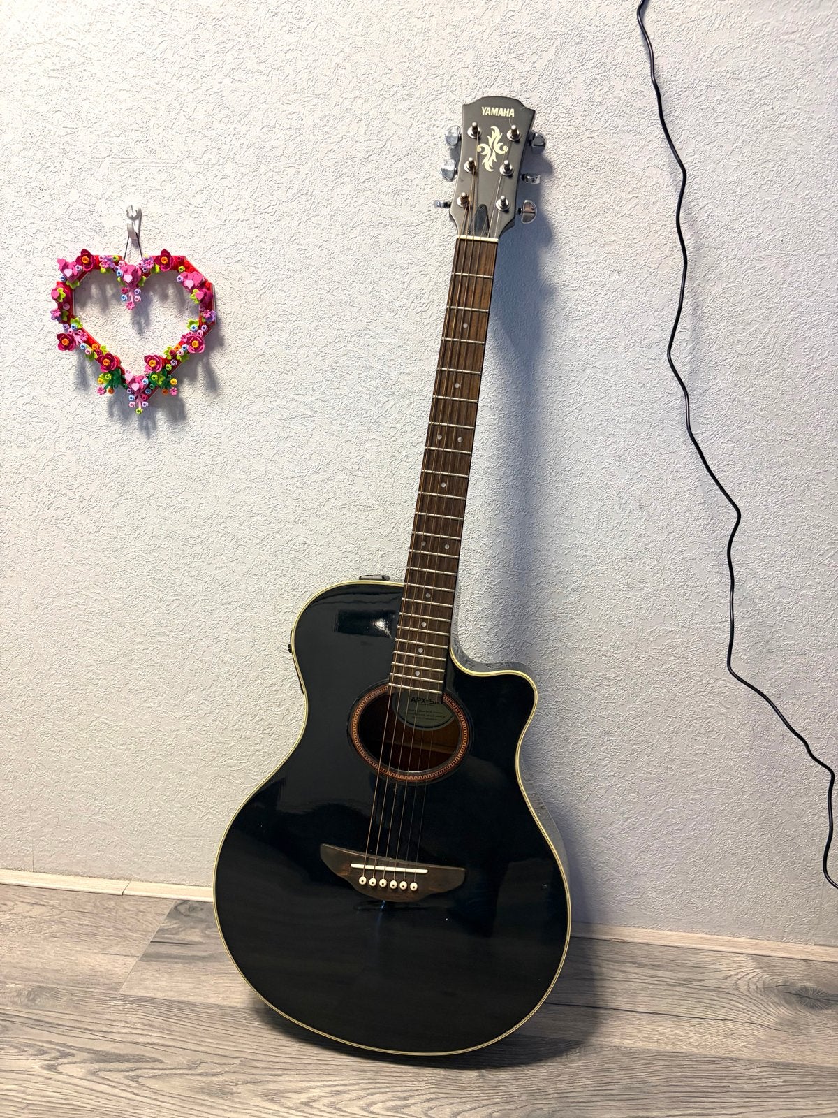 Yamaha APX-5A Zwarte Western Gitaar met Element, Ophalen, Zo goed als nieuw, Western- of Steelstringgitaar, Met (piezo-)element