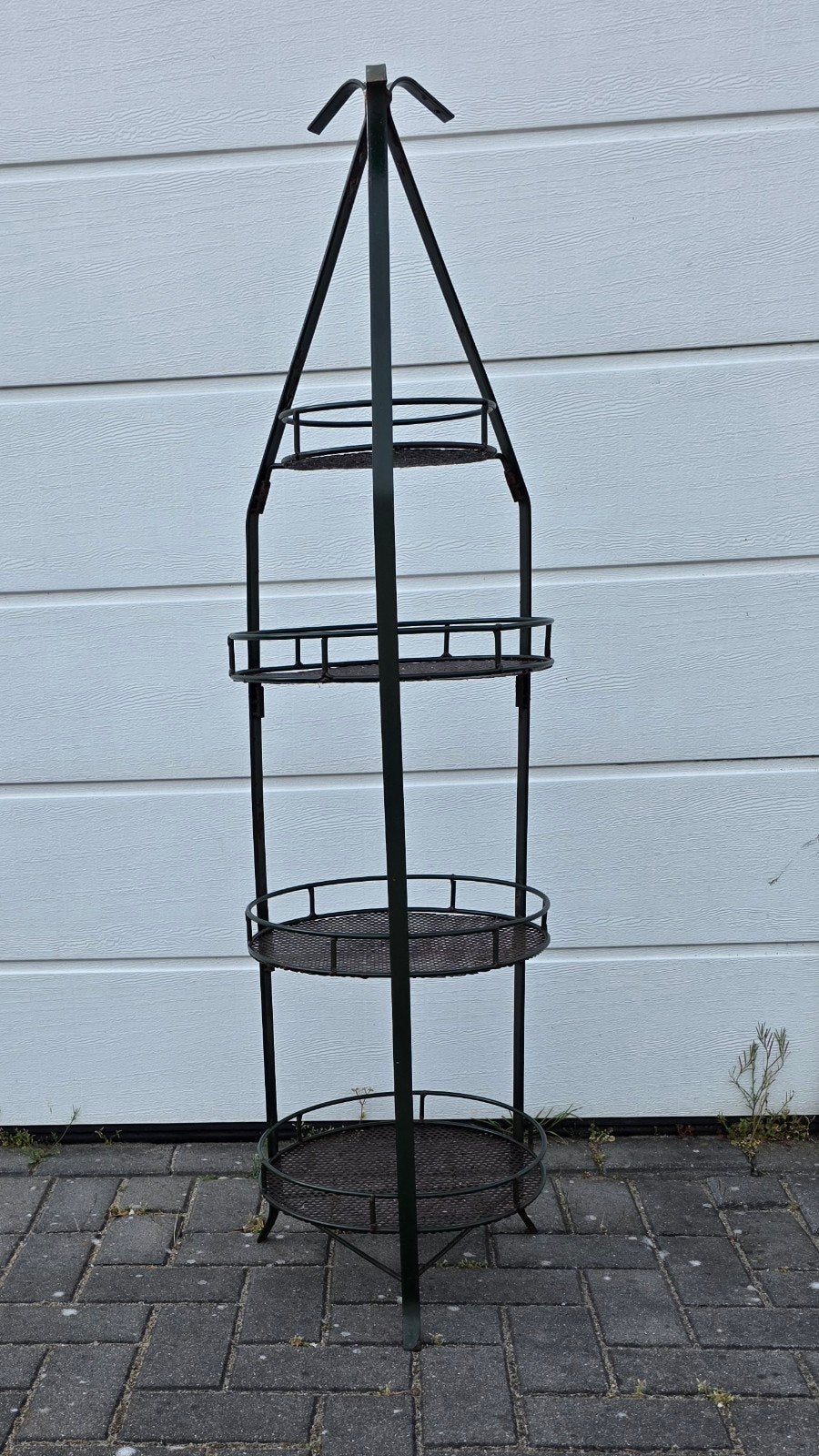 Oude ijzeren etagiere met 4 lagen voor op balkon terras tuin, Ophalen