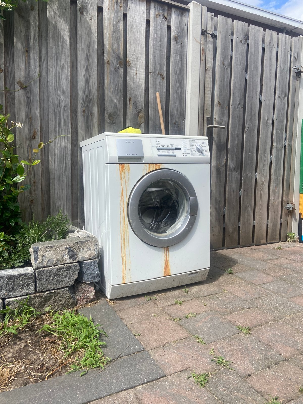 Gratis wasmachine Aeg kapot - ophalen, Ophalen, Zo goed als nieuw, 85 tot 90 cm, 1200 tot 1600 toeren